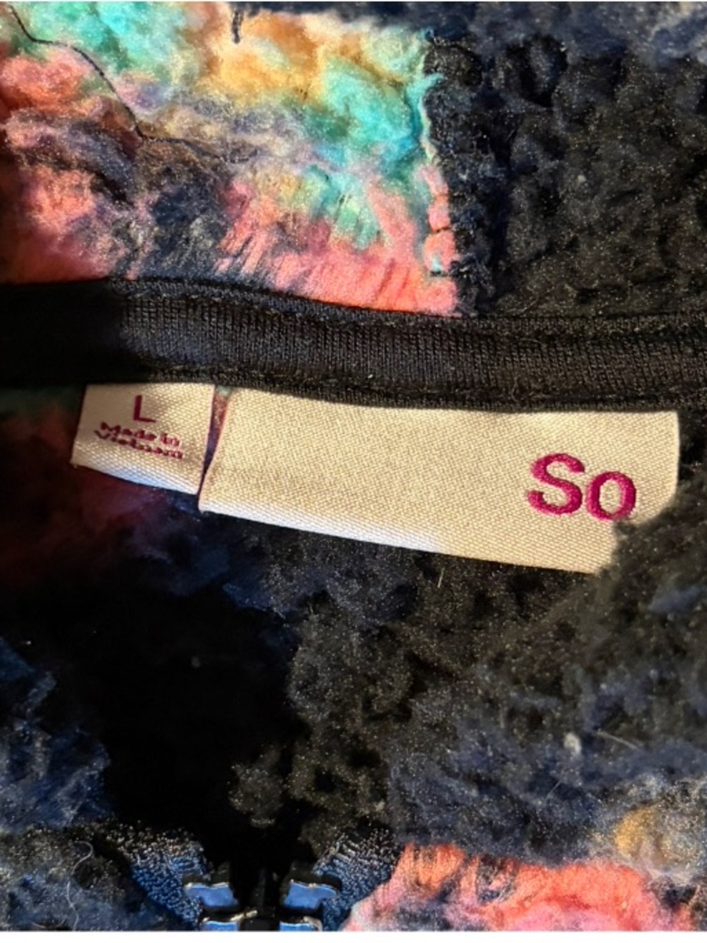 SO Sherpa Aztec Print Fleece Zip Hoodie Size Large - Picture 2 of 3